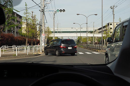 左車線こそ、Ｕターン車に注意が必要｜長山先生の「危険予知」よもやま話 第19回