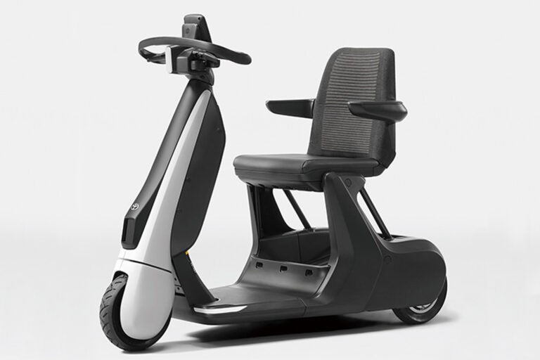 トヨタの「C+walk S」