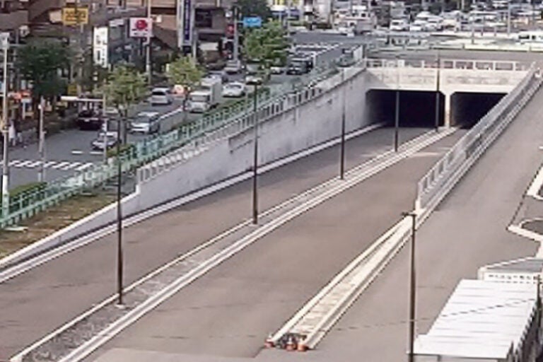 平和台トンネルで環八の下を潜り抜ける