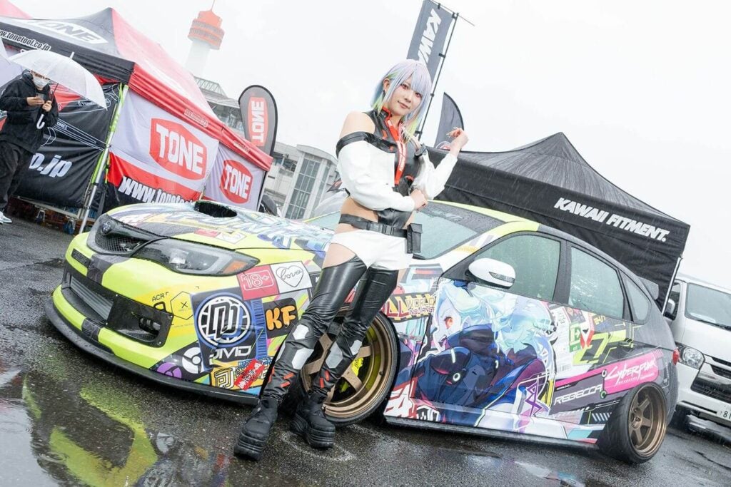 痛車1000台＋コスプレイヤーが全国からお台場に集結！ 「Yupiteru