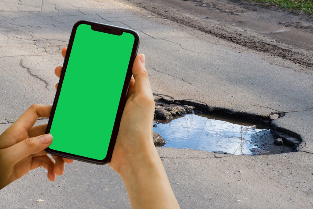 道路緊急ダイヤル（#9910）がLINEに対応！ 音声によらない直感的な操作