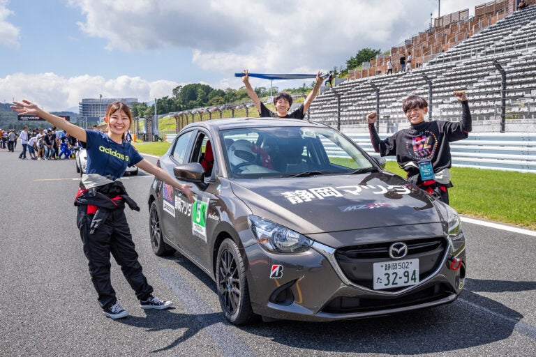 クルマ、何に乗ってるの？ 僕たちの愛車紹介 #07【番外編】｜NDロードスター＆マツダ デミオ
