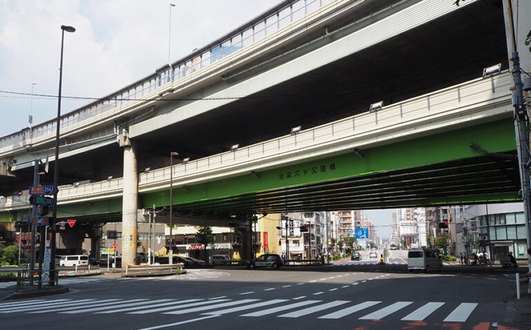 交通事故多発交差点ワースト1の「池袋六ッ又交差点（東京都豊島区）」
