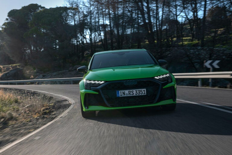 アウディ RS 3スポーツバック｜Audi RS 3 Sportback
