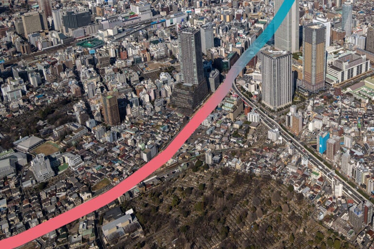 環状第5号線の未開通区間「環5の1 雑司が谷」は池袋東口駅前の迂回する明治通りのバイパスとして整備中