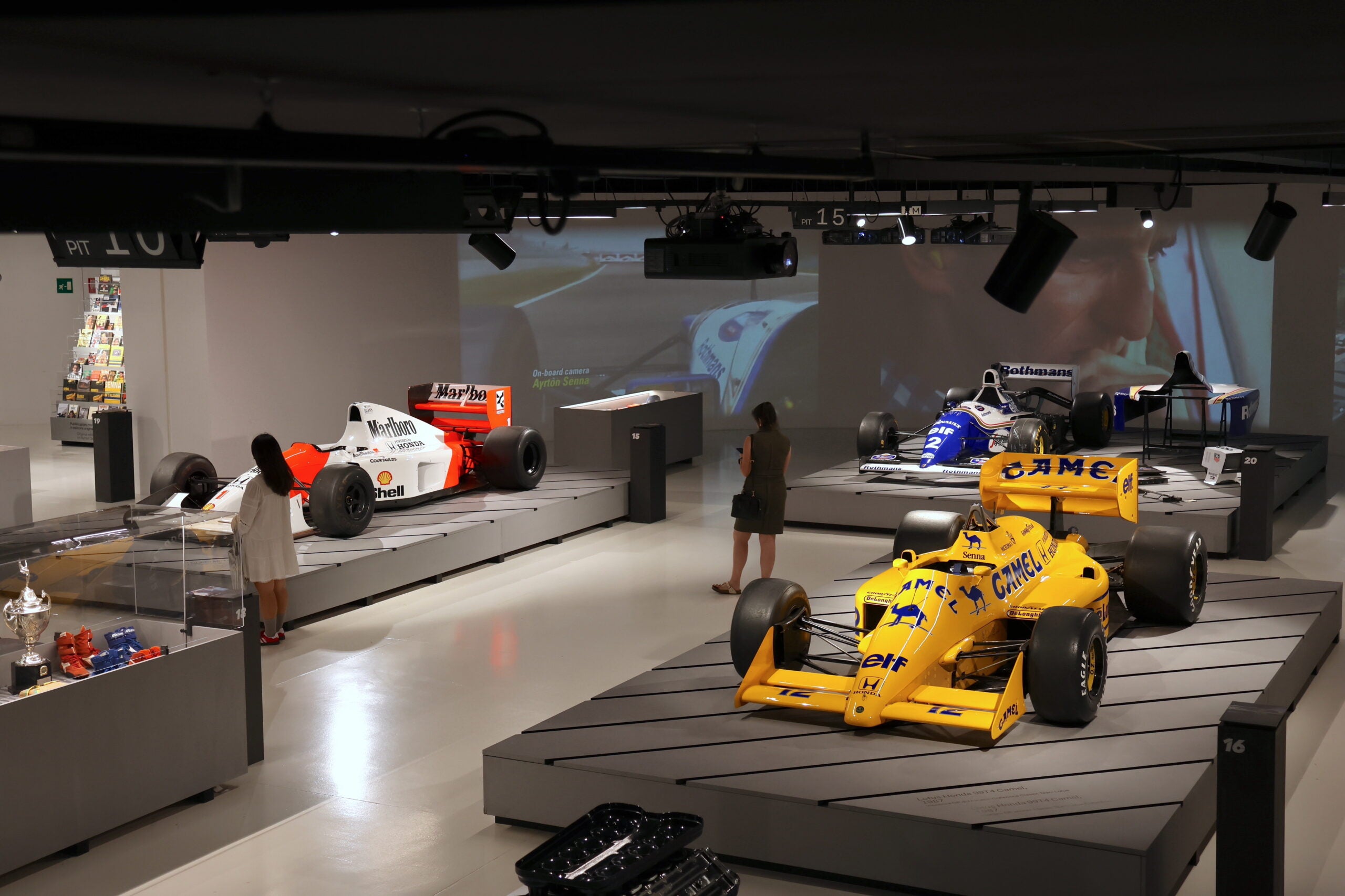 トリノ自動車博物館の企画展「アイルトン・セナ・フォーエバー」。