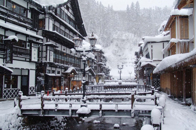 銀山温泉｜交通規制｜入場制限｜銀山温泉の風景