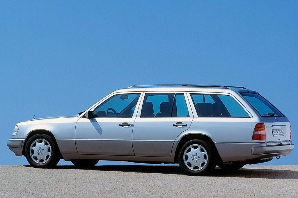 20241024-mercedes-benz-w124-08