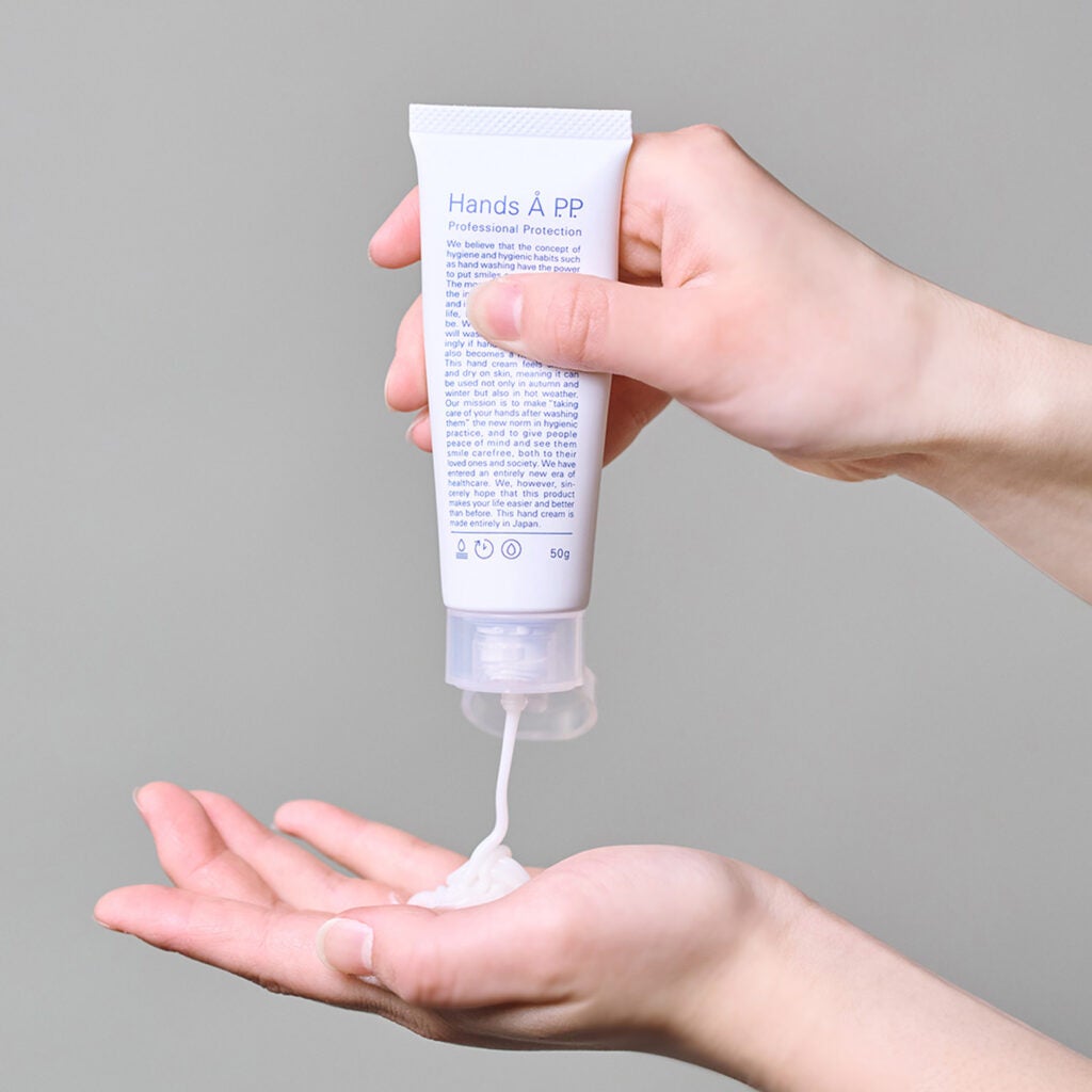 乾燥から手を守る！ ハンドクリームを常備しよう。【ドライバーのため