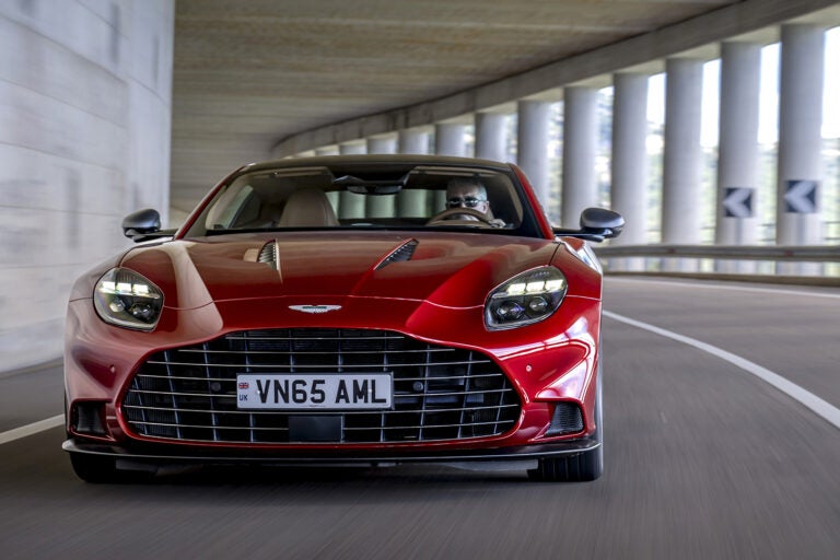 アストンマーティン ヴァンキッシュ｜Aston Martin Vanquish