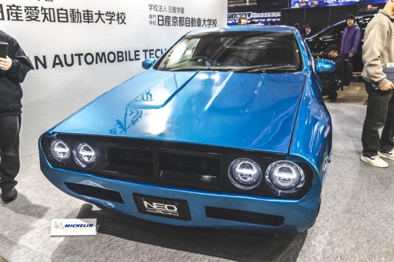 日産京都自動車大学校の学生が製作した「NEO SKYLINE」