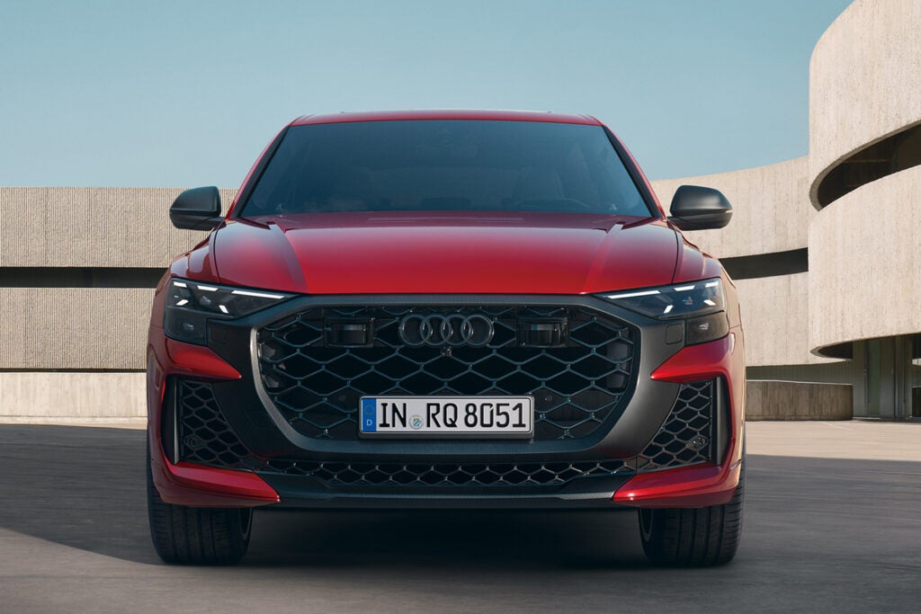 赤坂山王様 アウディ RSQ8 Speedline Q8 AUDI 22インチ アウディ最強