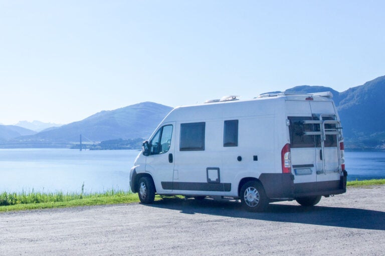 鹿児島や長崎で海の絶景などを楽しめるRVパーク14か所が新規認定(c)Franz – stock.adobe.com