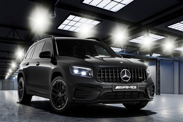 メルセデスAMG GLB 35 4マチック・ブラック マスターピース|Mercedes-AMG GLB 35 4MATIC Black Masterpiece
