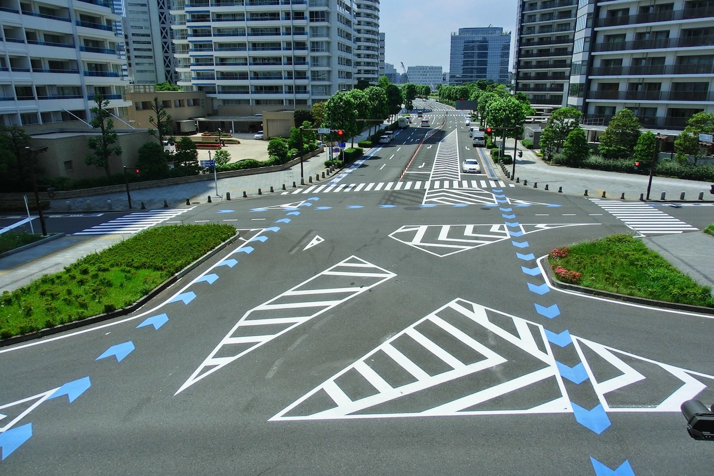 街中のゼブラゾーン