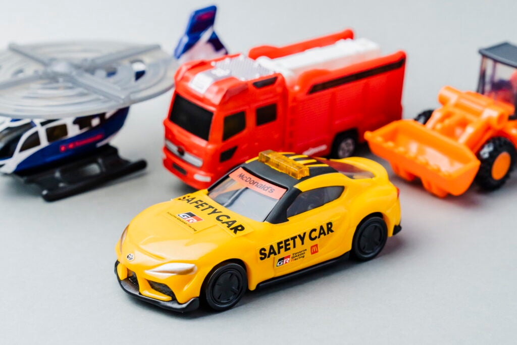 トミカ マクドナルドミニカー49台セット Amazon | レア トミカギフト マクドナルド カーセット 未開封品