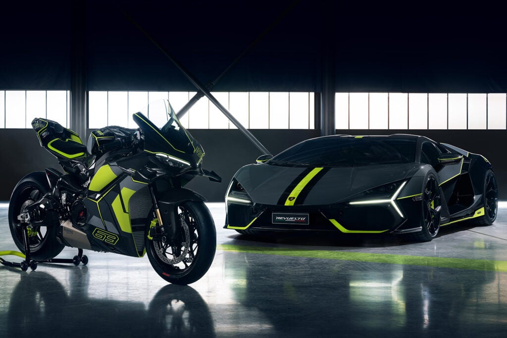 ドゥカティ×ランボルギーニのコラボバイク第3弾！ 新型「パニガーレV4