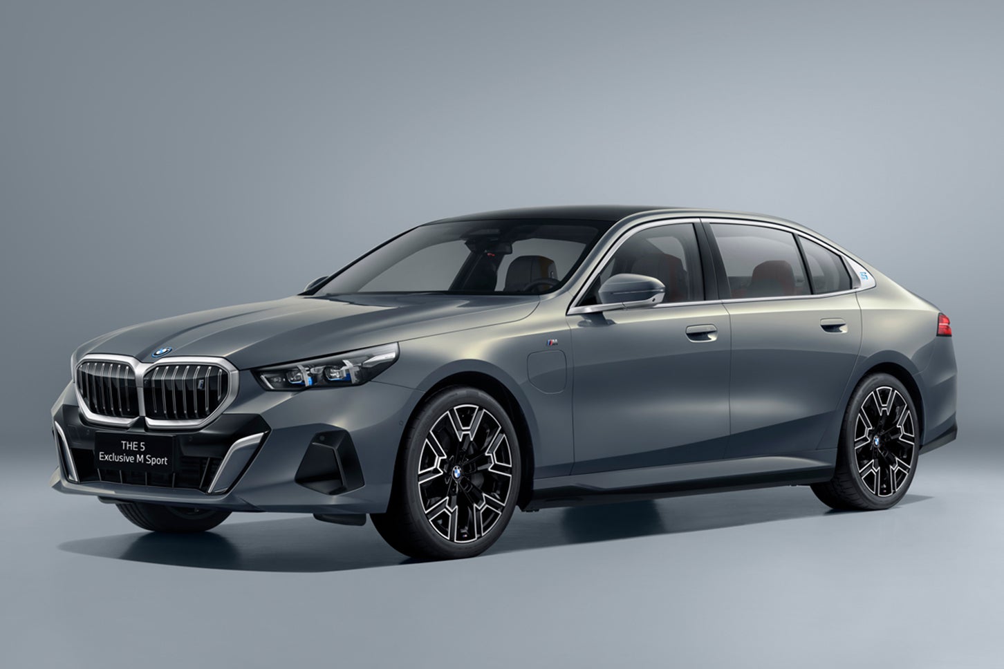 BMW 5シリーズ エクスクルーシブMスポーツ｜BMW 5 Series Exclusive M Sport