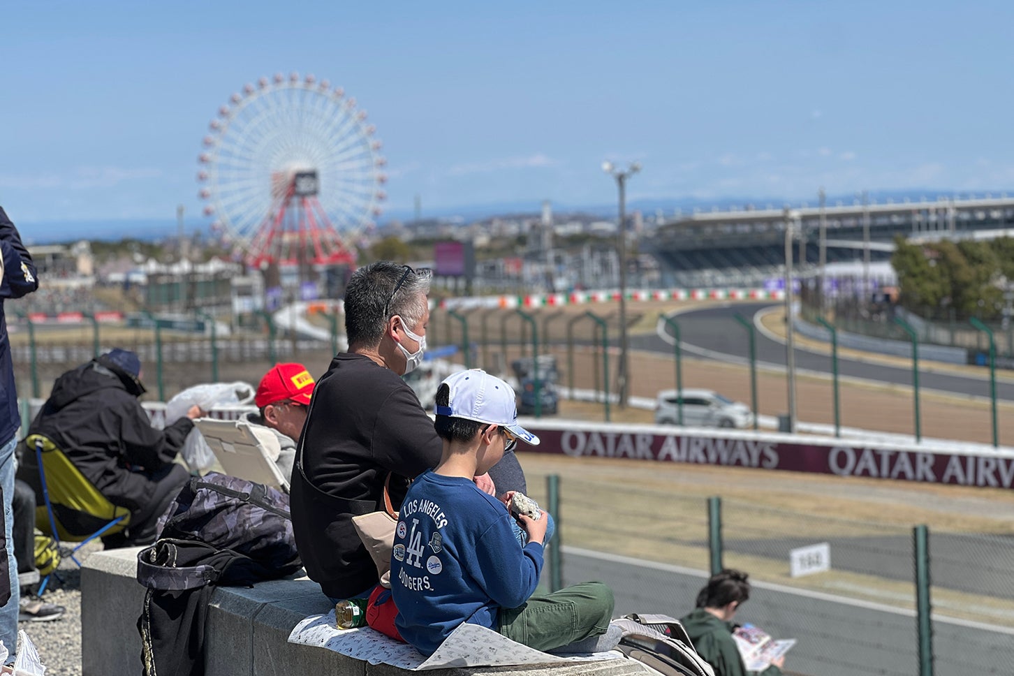 ピクニック気分でF1観戦するのも素敵!