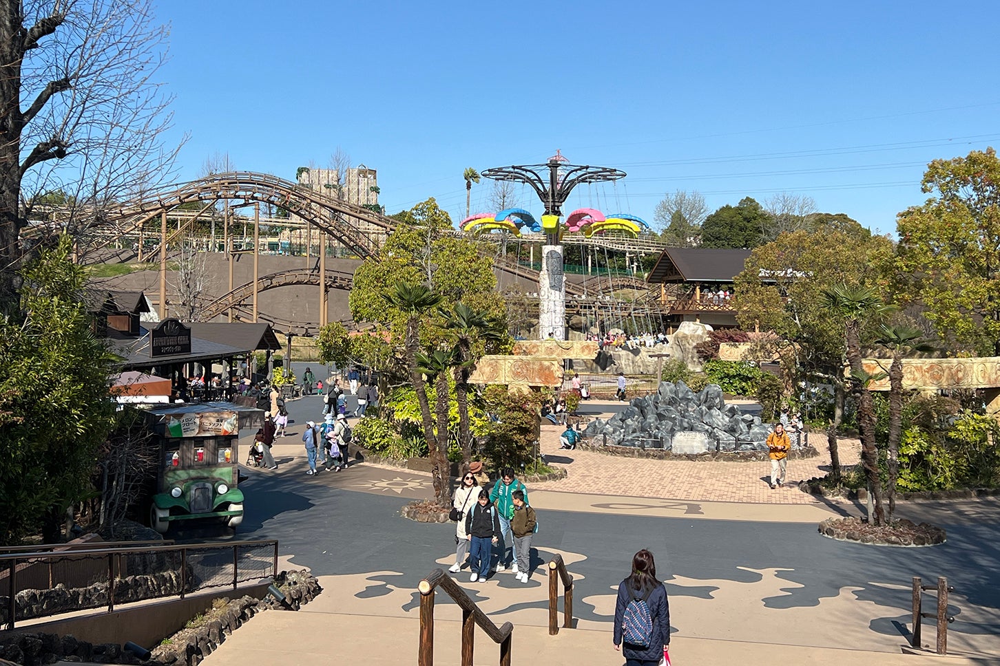 鈴鹿サーキットに隣接する遊園地のフリーパスが付帯するのは、カップルや家族連れには嬉しい特典！