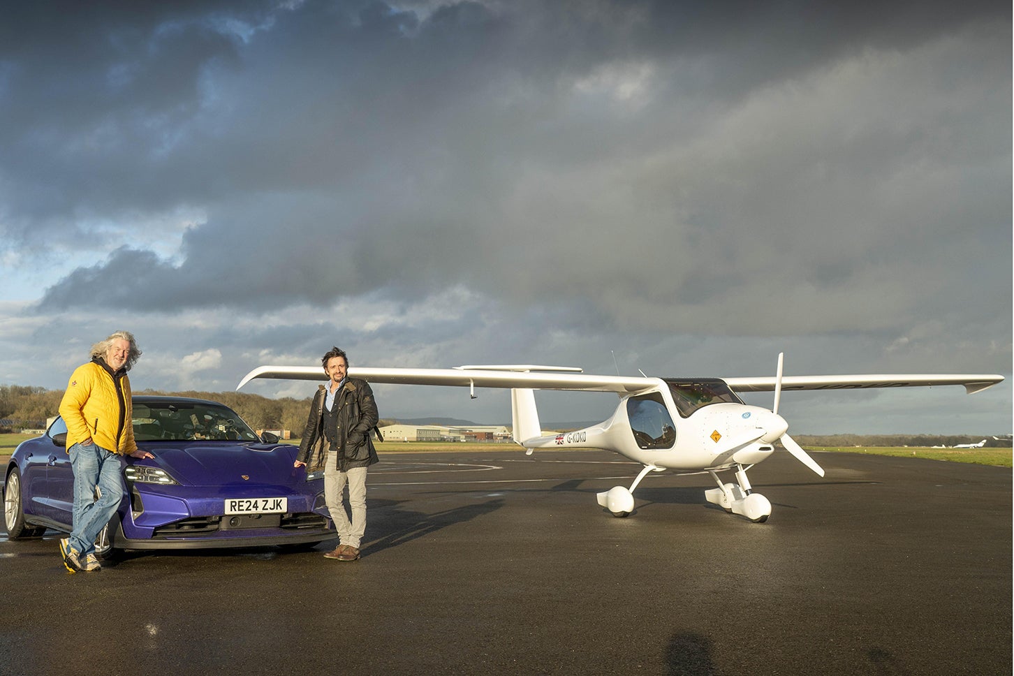 ポルシェ・タイカン ターボGT vs. 電動飛行機｜Porsche Taycan Turbo GT vs. Electric Aircraft