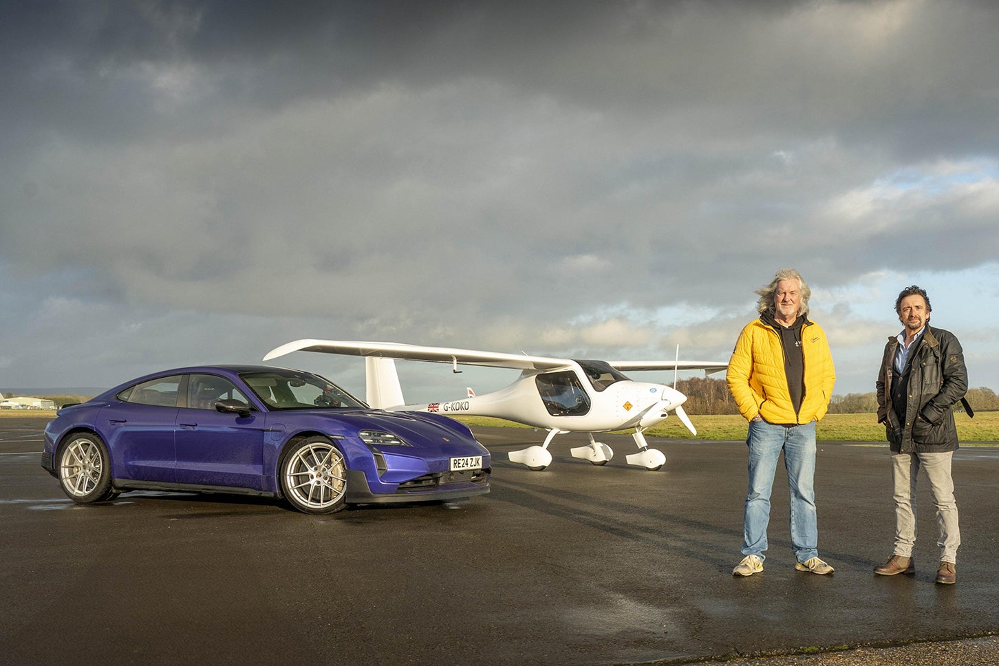 ポルシェ・タイカン ターボGT vs. 電動飛行機｜Porsche Taycan Turbo GT vs. Electric Aircraft