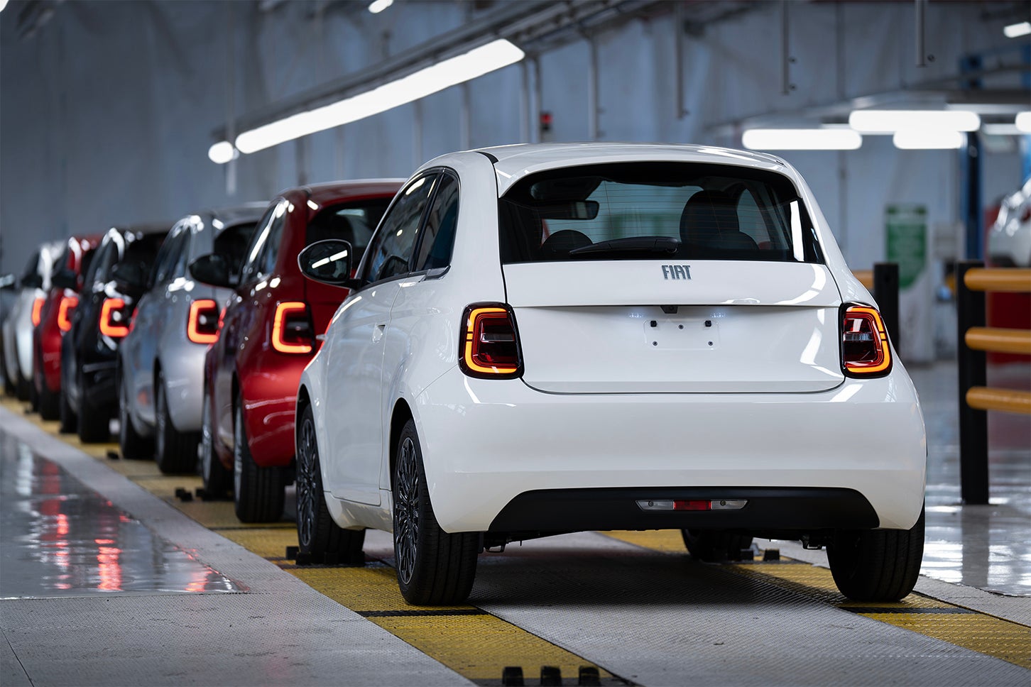 フィアット500ハイブリッド｜Fiat 500 Hybrid
