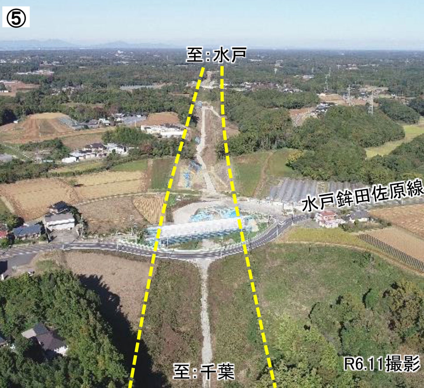 東関東道 行方市青沼地区の様子。