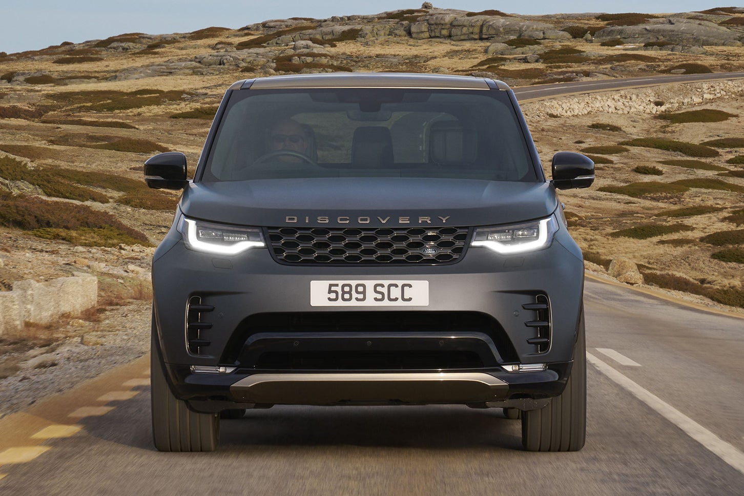 ランドローバー・ディスカバリー テンペスト・キュレーテッド・フォー・ジャパン｜Land Rover Discovery Tempest Curated for Japan