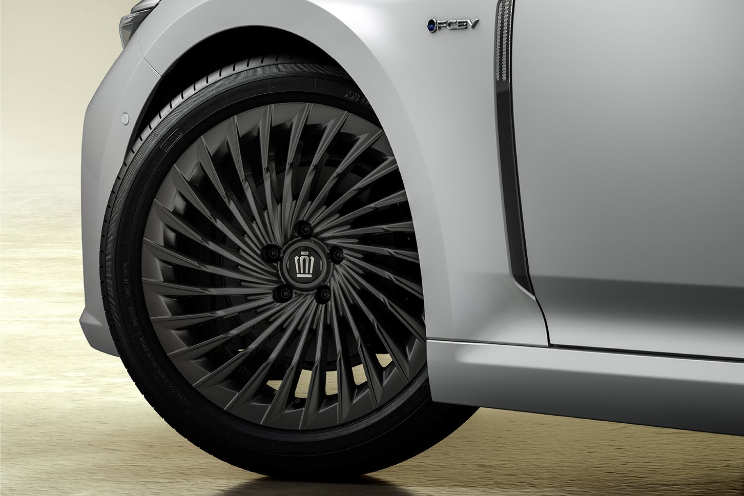 トヨタ・クラウン セダンZ“THE 70th”｜245/45ZR20タイヤ＆20×8.5Jアルミホイール（マットブラック塗装）