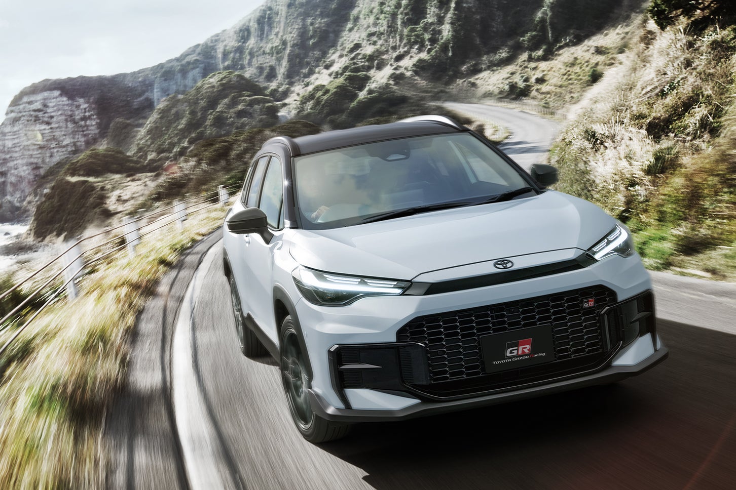 トヨタ・カローラ クロス GRスポーツ｜Toyota Corolla Cross GR SPORT
