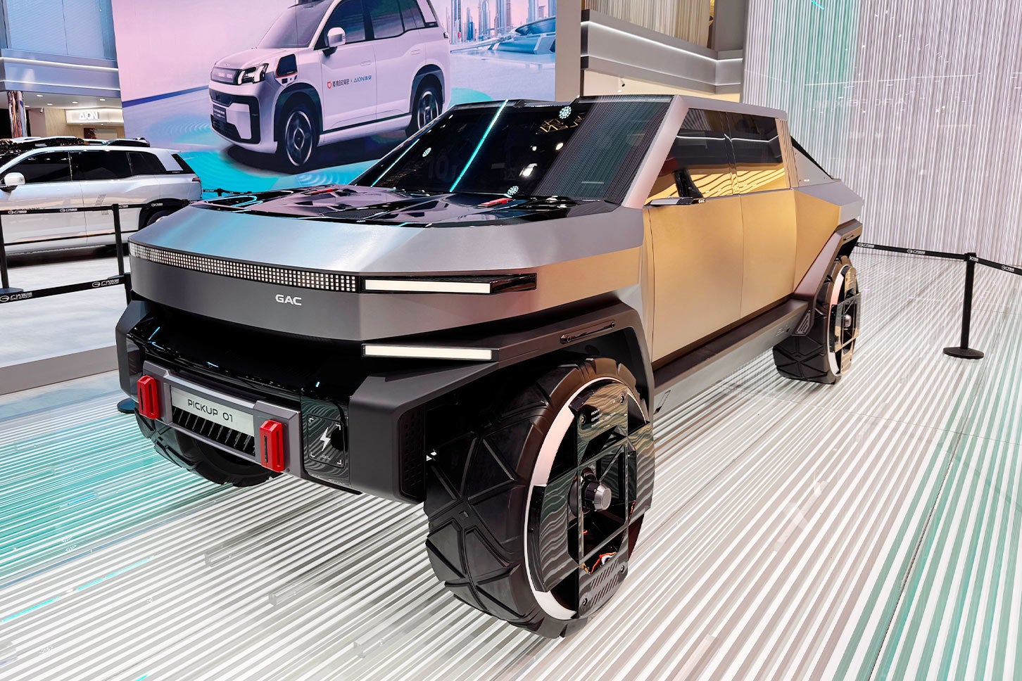 中華製サイバートラック? GAC(広州汽車)のピックアップトラック「PICK UP 01」