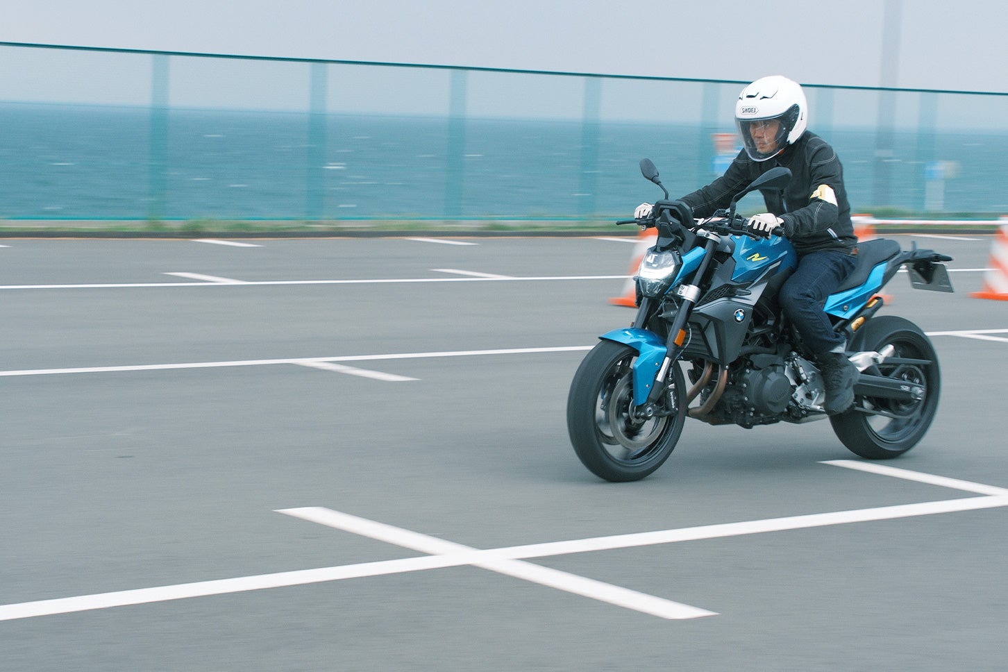 ビー・エム・ダブリュー F900R｜BMW F 900 R