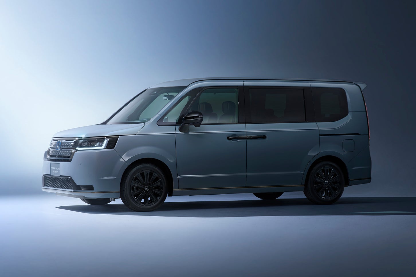 ホンダ ステップワゴン スパーダ プレミアムライン ブラックエディション｜Honda STEP WGN SPADA PREMIUM LINE BLACK EDITION