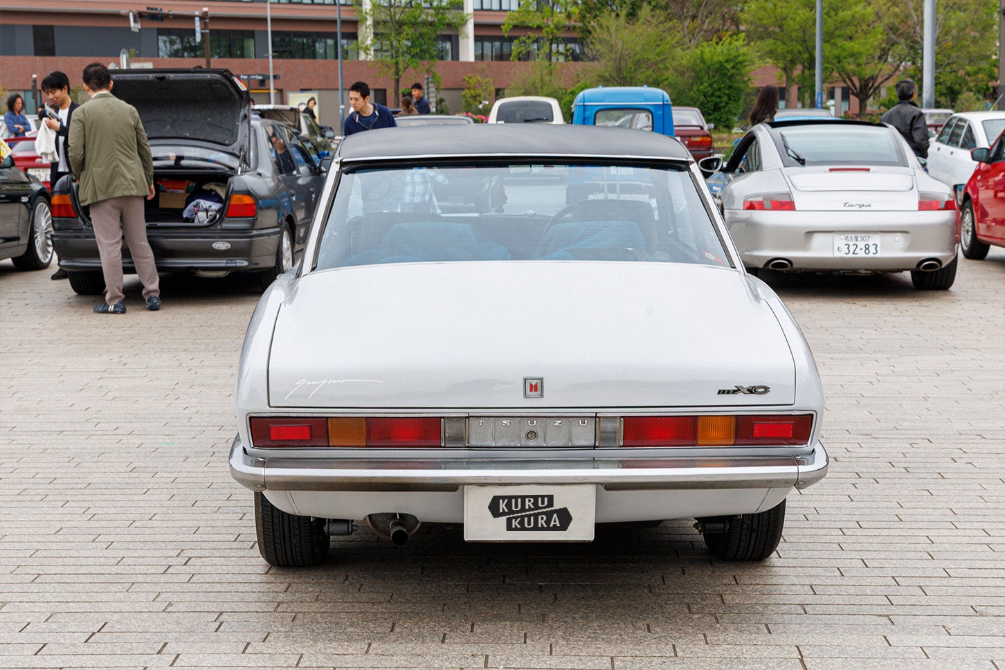 いすゞ 117クーペ｜Isuzu 117 Coupe