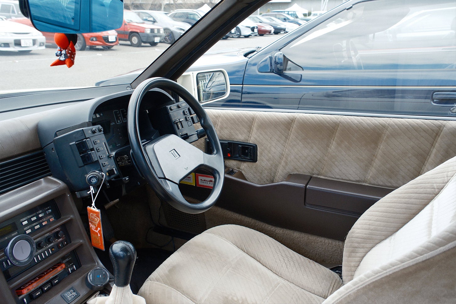 筆者の愛車 いすゞ ピアッツァのインテリア。