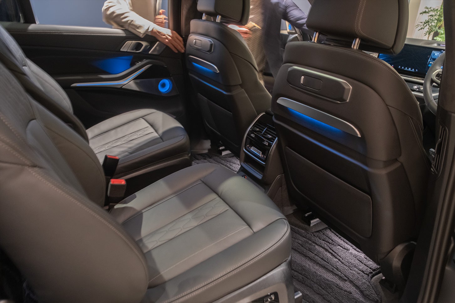 BMW X7ブラックアルファ｜BMW X7 BLACK-α