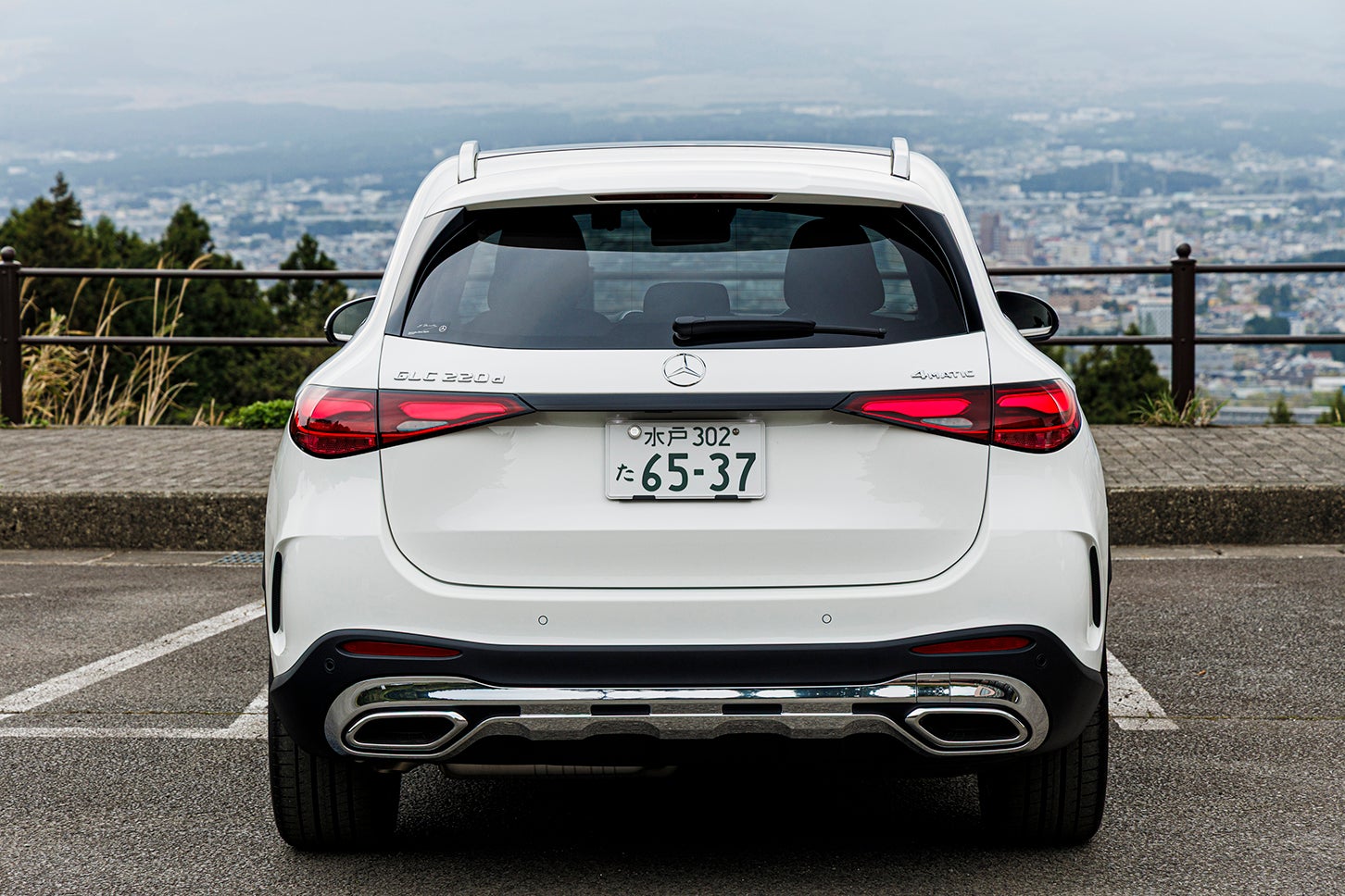 メルセデス・ベンツ GLC 220d 4マチック コア｜Mercedes-Benz GLC 220d 4MATIC Core