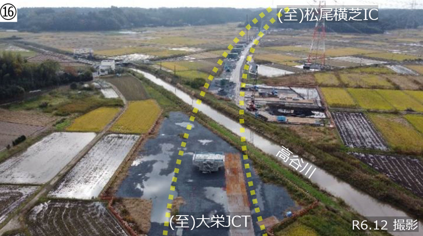 圏央道 高谷川付近の工事状況。2024年12月撮影。
