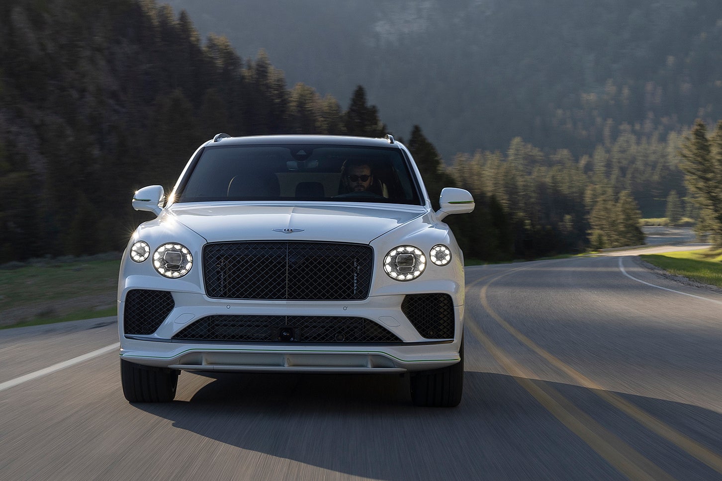 ベントレー・ベンテイガ スピード｜Bentley Bentayga Speed