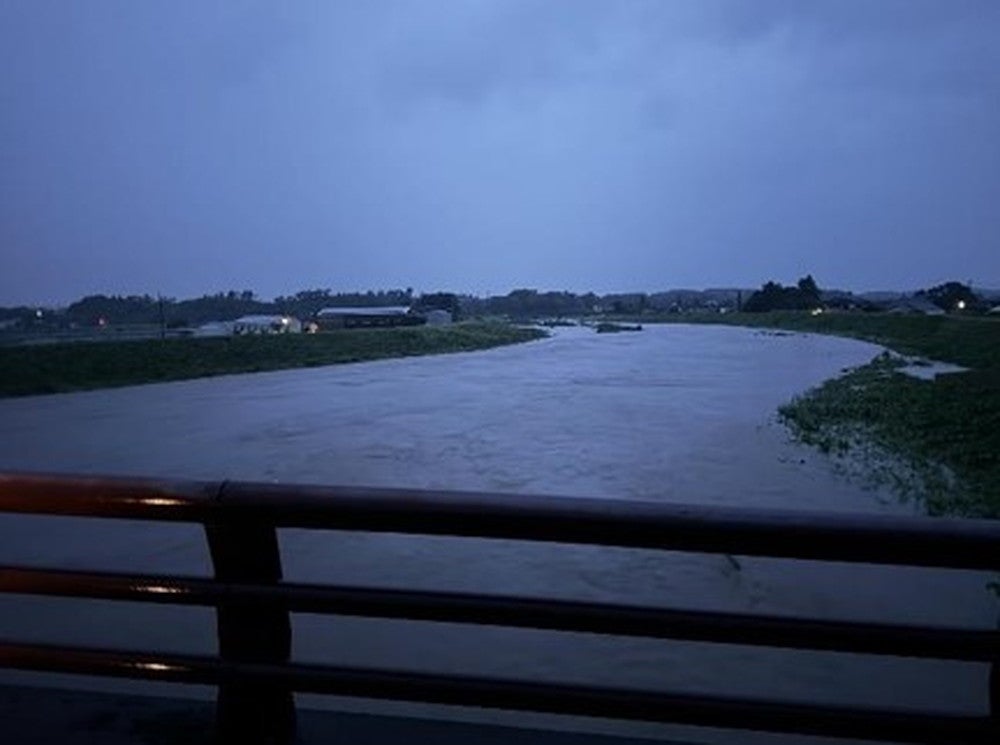 鹿屋市における台風10号による河川増水の様子。