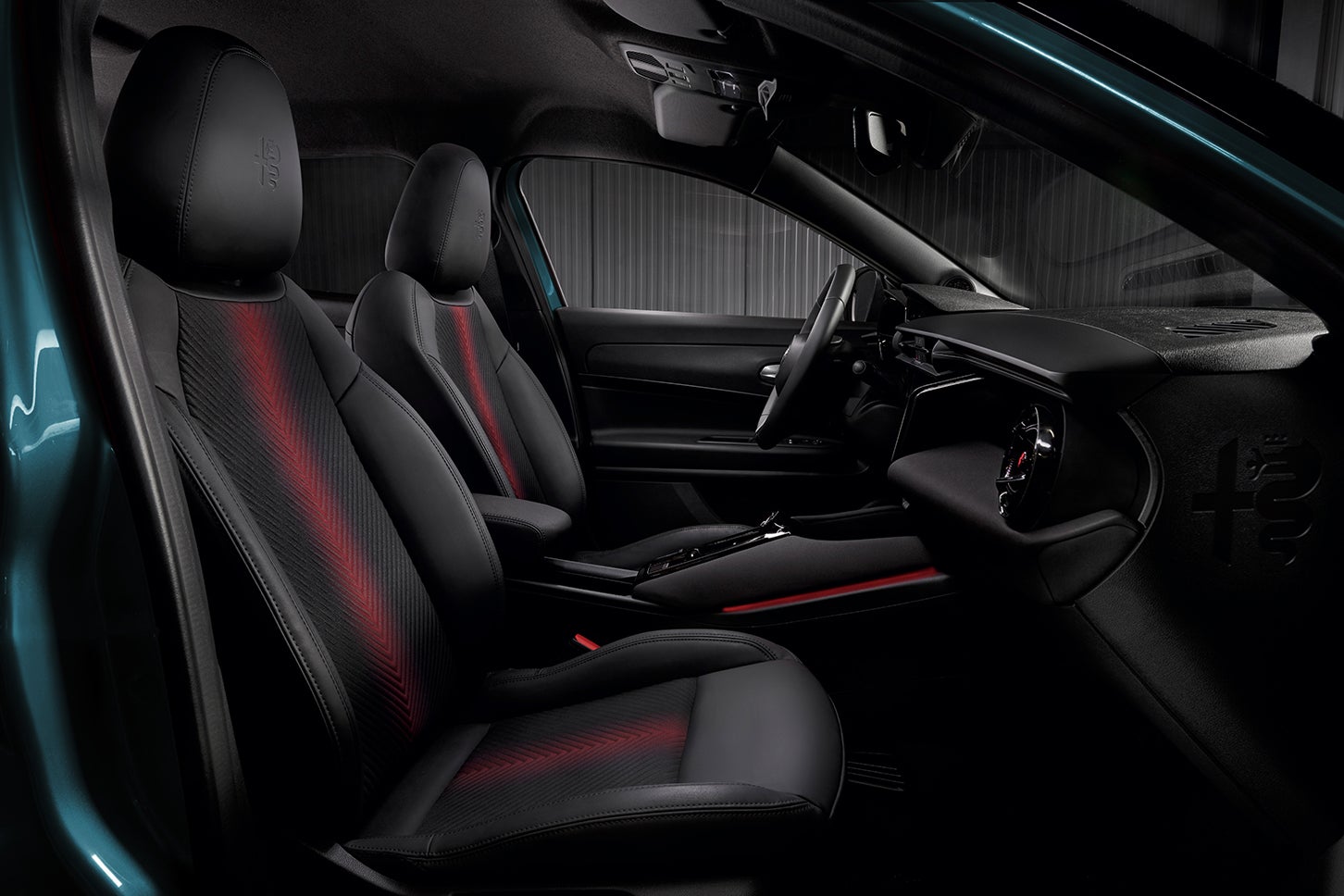 アルファロメオ・ジュニア イブリダ プレミアム｜Alfa Romeo Junior Ibrida Premium