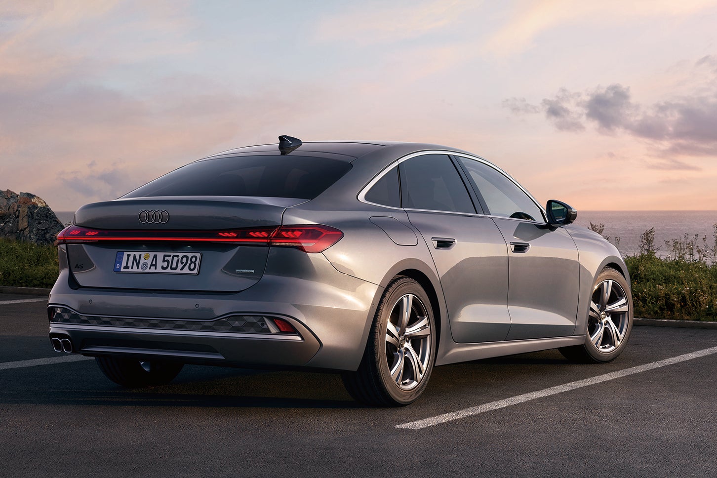 アウディA5 TDIクワトロ150kW｜Audi A5 TDI quattro 150kW