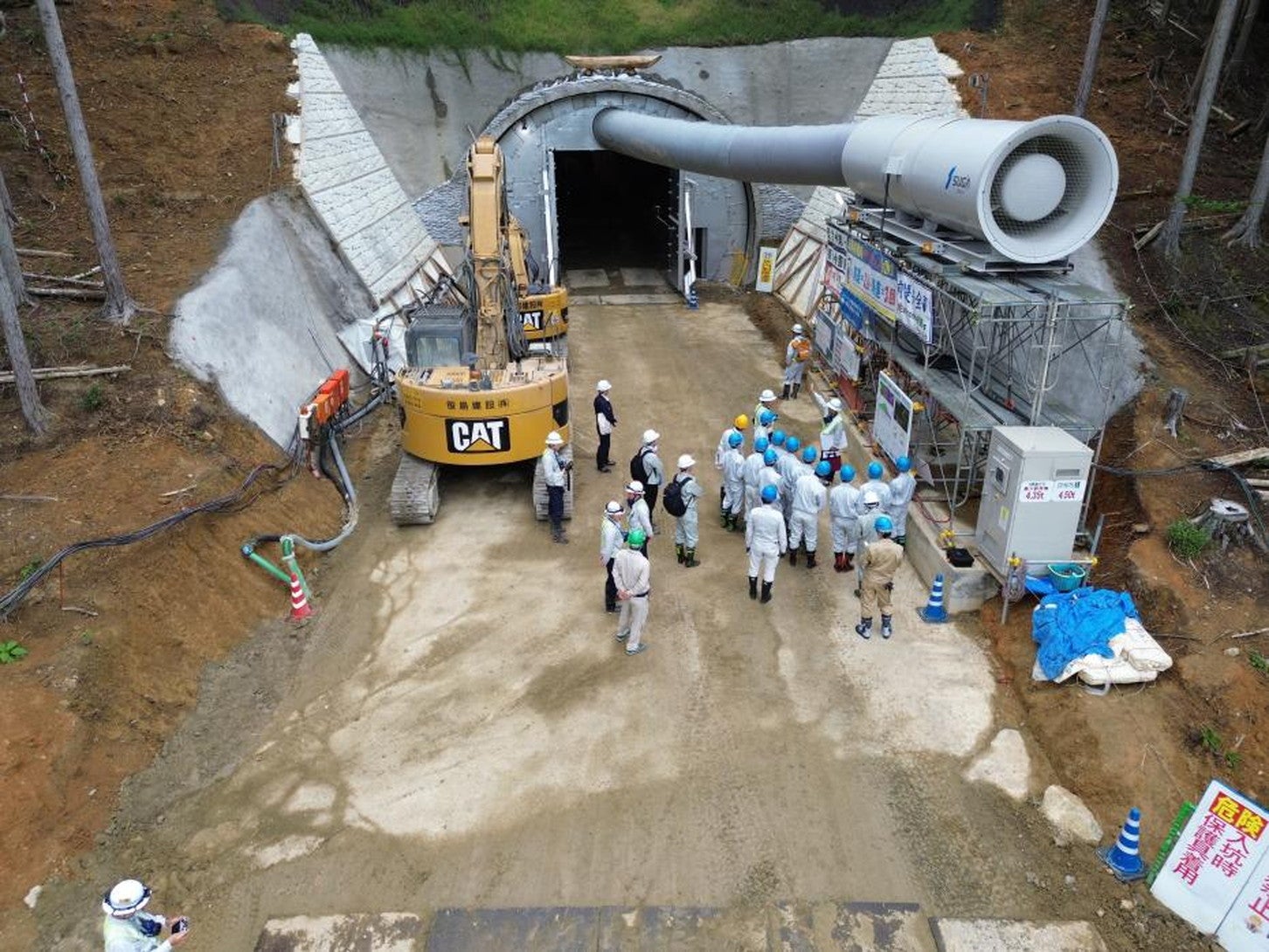 榎峠トンネル 兵庫県工区の工事状況。2024年10月末時点。