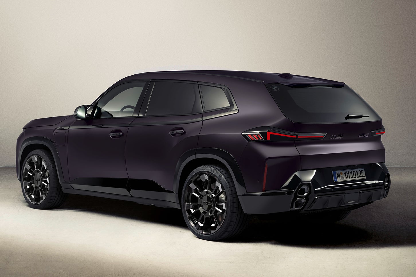 BMW XM by Kith