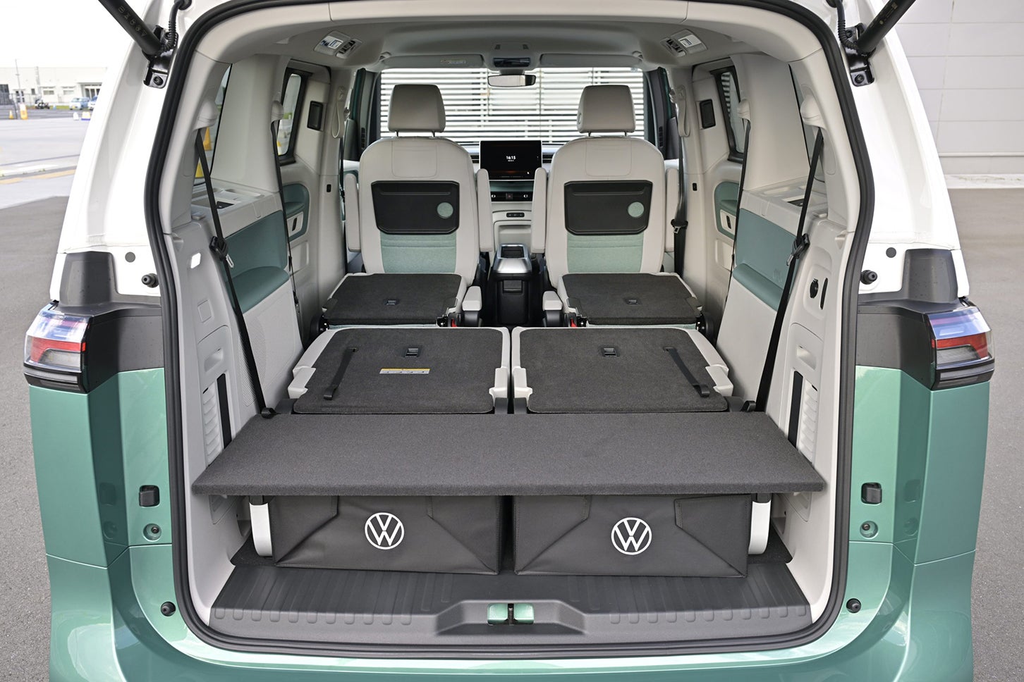フォルクスワーゲンID.バズ プロ|Volkswagen ID.Buzz Pro