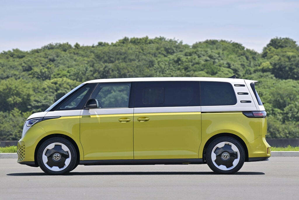 ワーゲンバスが復活だ！ VWの新型電動ミニバン「ID.Buzz」が遂に