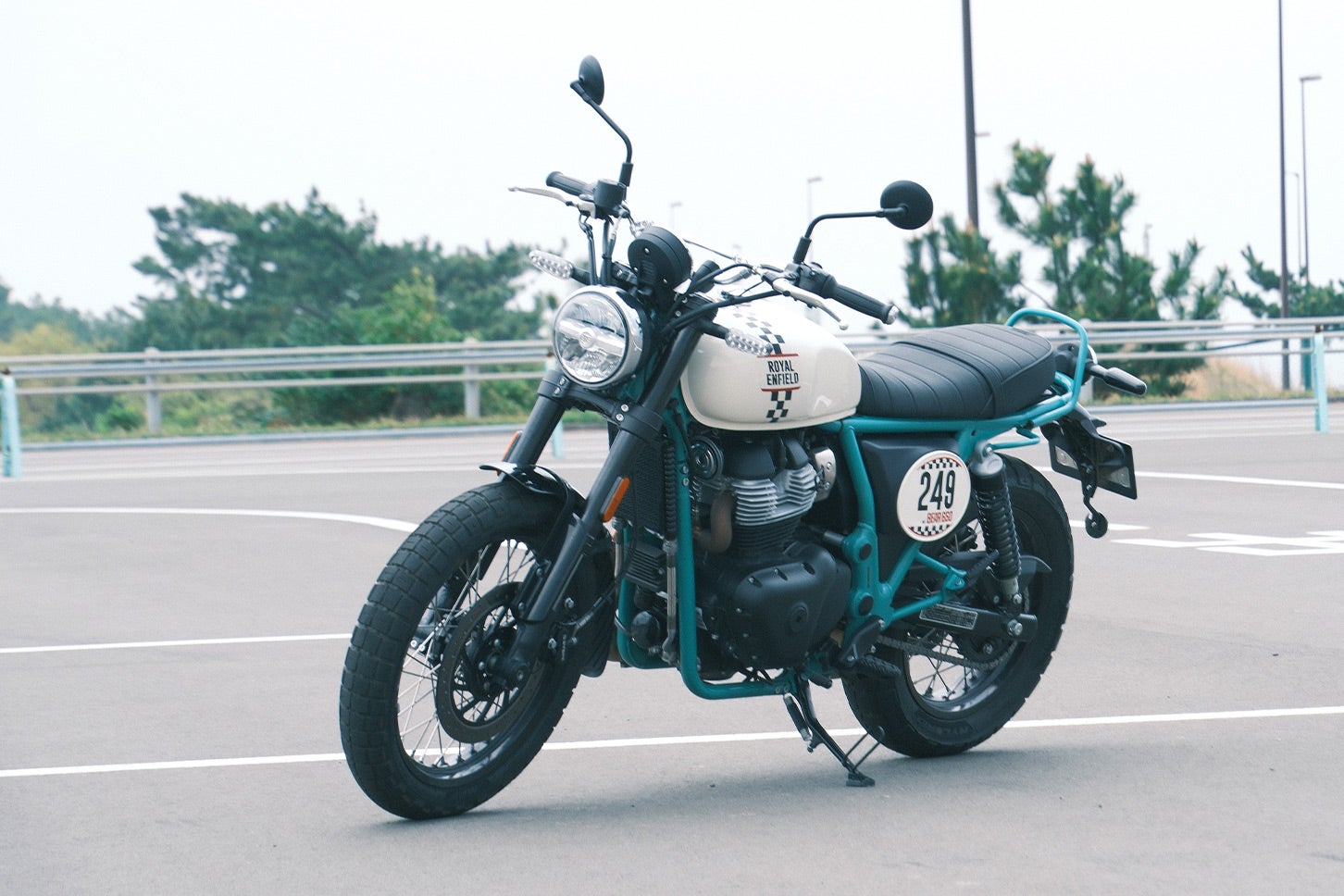 ロイヤルエンフィールド ベア650｜Royal Enfield Bear 650