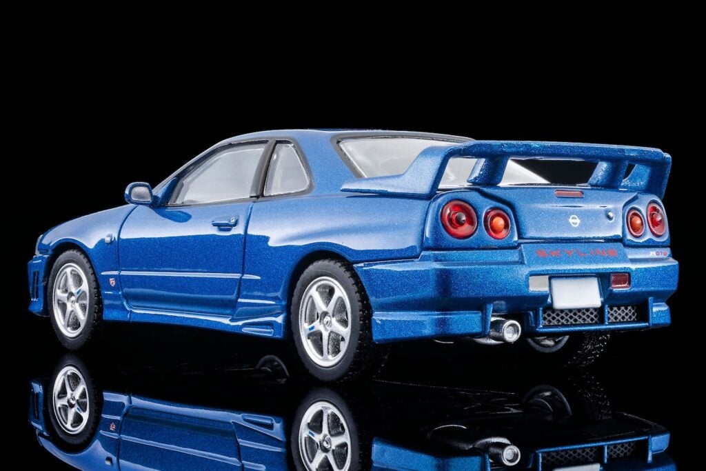 R34型スカイライン」を自由にカスタム!? 大人向けトミカに驚きの新