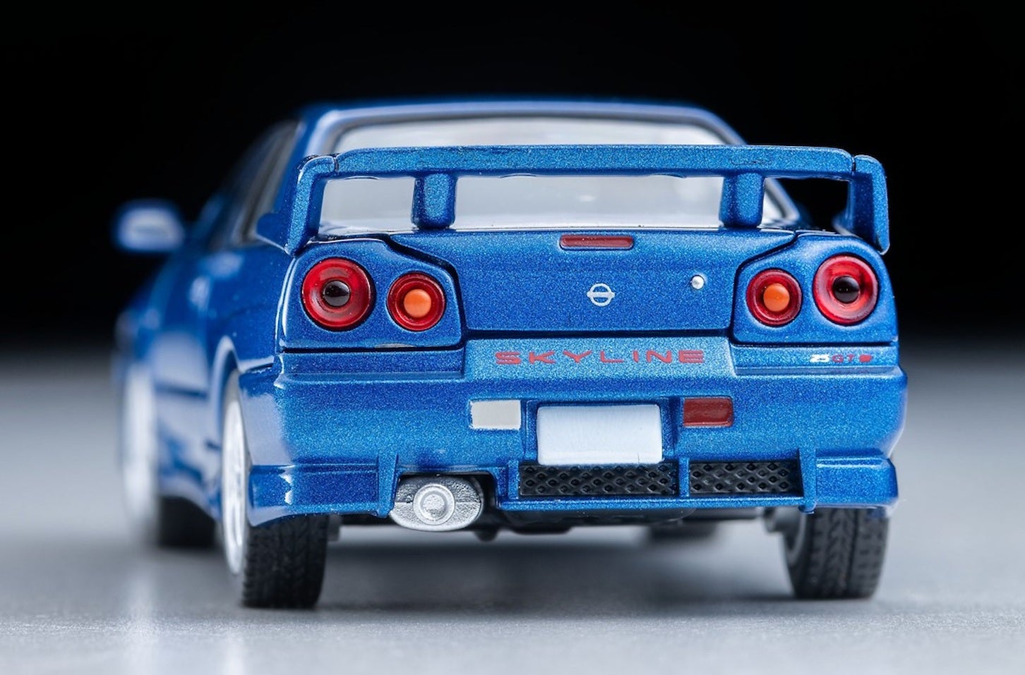 日産 スカイライン 2ドアスポーツクーペ 25GT TURBO オプションパーツ付（ブルー）2000年式